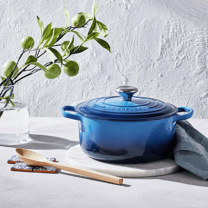 20cm Round Cast Iron Casserole/2.4 litres/Serves 2-3