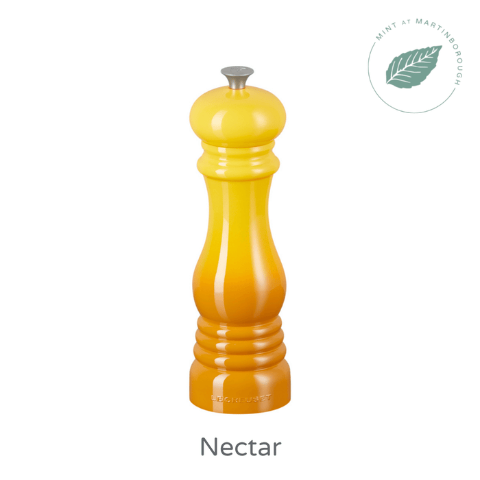 Classic Pepper Mill or Grinder/21cm Tall