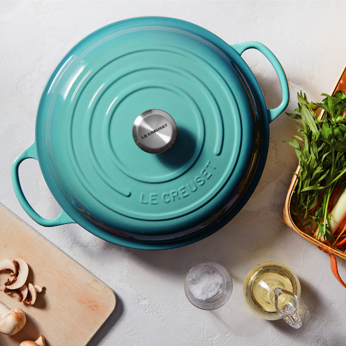 26cm Shallow Cast Iron Casserole/2.2 litres/Serves 2 people