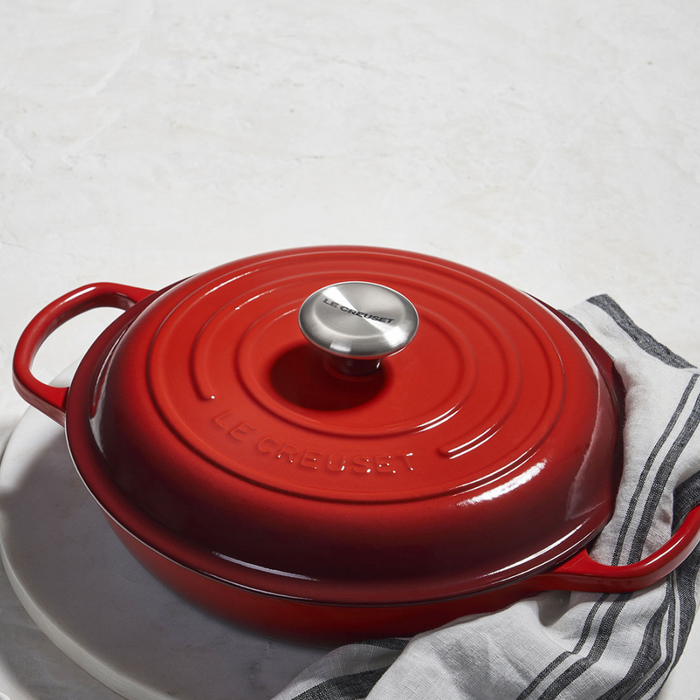 26cm Shallow Cast Iron Casserole/2.2 litres/Serves 2 people