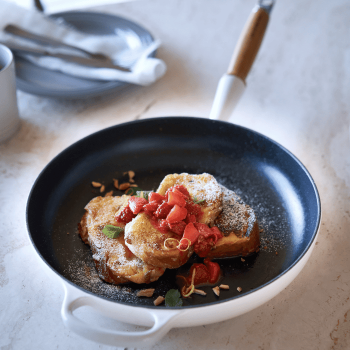 Cast Iron Frying Pan with Wooden Handle 28cm