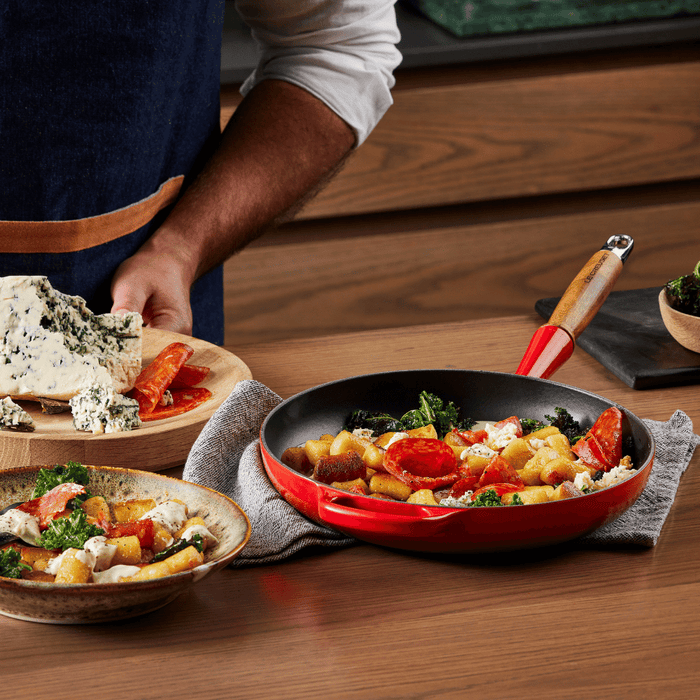 Cast Iron Frying Pan with Wooden Handle 28cm