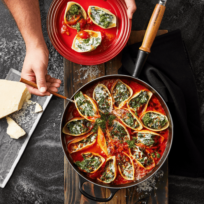 Cast Iron Frying Pan with Wooden Handle 28cm