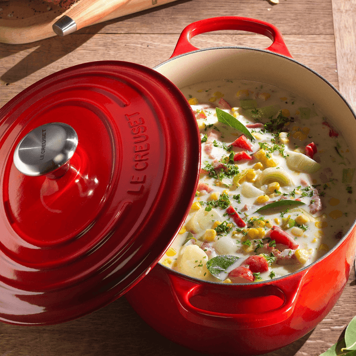 27cm Oval Cast Iron Casserole/4.1 litres/Serves 4-6