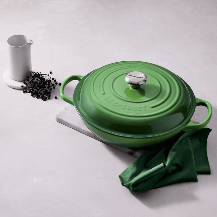 26cm Shallow Cast Iron Casserole/2.2 litres/Serves 2 people