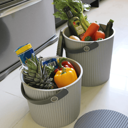 Polypropylene Super Bucket with lid & handle/4 litres