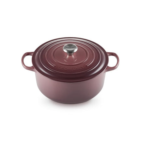 28cm Round Cast Iron Casserole/6.7 litres - Serves 6-8