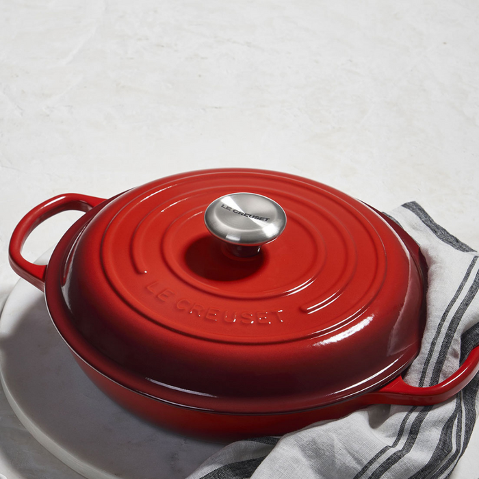 30cm Shallow Cast Iron Casserole/3.2 litres/Serves 3-4 people